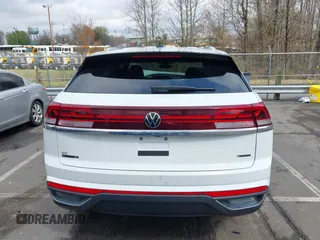 2024 Volkswagen Atlas SE with VIN 1V2LE2CA5RC243036, listed as a IAAI auction lot 41860475 with 7,766 mi miles and . Bid and sale history available at DreamBid. Image 16.