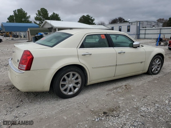 2008 Chrysler 300 C Hemi with VIN 2C3LA63H78H308163, listed as a Copart auction lot 87028044 with 193,323 mi miles and Clean Title. Bid and sale history available at carsss.com. Image 3.
