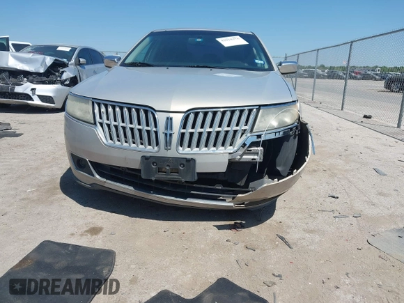 2010 Lincoln MKZ with VIN 3LNHL2GC0AR611844, listed as a IAAI auction lot 42018376 with 155,634 mi miles and . Bid and sale history available at DreamBid. Image 6.