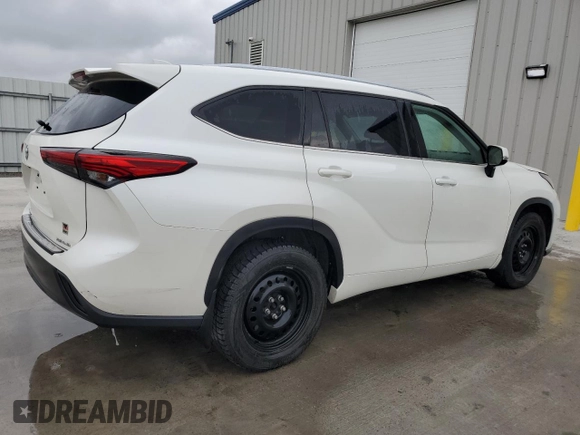 2021 Toyota Highlander XLE with VIN 5TDGZRBH6MS131478, listed as a Copart auction lot 61894725 with 160,165 mi miles and Clean title. Bid and sale history available at DreamBid. Image 3.