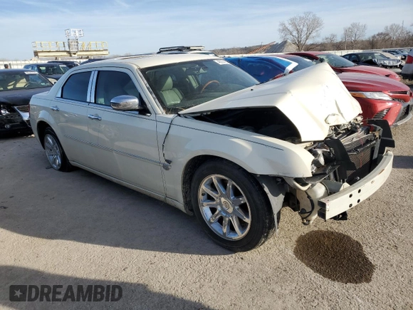2006 Chrysler 300 C z VIN 2C3KA63H46H224097, wystawiony jako Copart lot #46235425 z przebiegiem 147 147 mil mil oraz Szkoda całkowita • Salvage title. Historia ofert i sprzedaży dostępna na DreamBid. Obrazek 4.