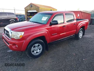 2011 Toyota Tacoma with VIN 3TMLU4EN4BM073644, listed as a IAAI auction lot 41630091 with 62,001 mi miles. Bid and sale history available at carsss.com. Image 2.