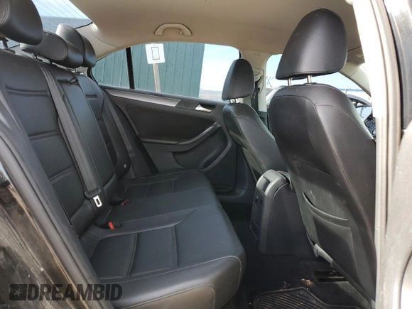 2014 Volkswagen Jetta TDI w/Premium with VIN 3VW3L7AJ7EM412700, listed as a Copart auction lot 82004544 with 157,399 mi miles and Salvage title. Bid and sale history available at DreamBid. Image 10.