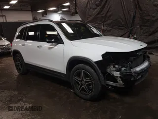 2022 Mercedes-Benz GLB with VIN W1N4M4HB2NW179738, listed as a IAAI auction lot 41373583 with 21,823 mi miles. Bid and sale history available at carsss.com. Image 1.