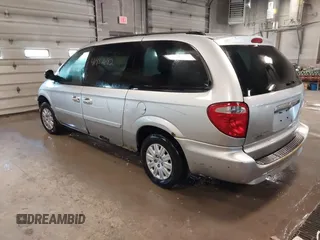 2007 Chrysler Town & Country LWB LX with VIN 2A4GP44R47R354107, listed as a IAAI auction lot 41982682 with 200,643 mi miles. Bid and sale history available at carsss.com. Image 3.