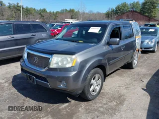 2009 Honda Pilot EX-L with VIN 5FNYF48669B044746, listed as a IAAI auction lot 41932721 with 137,070 mi miles and . Bid and sale history available at carsss.com. Image 2.