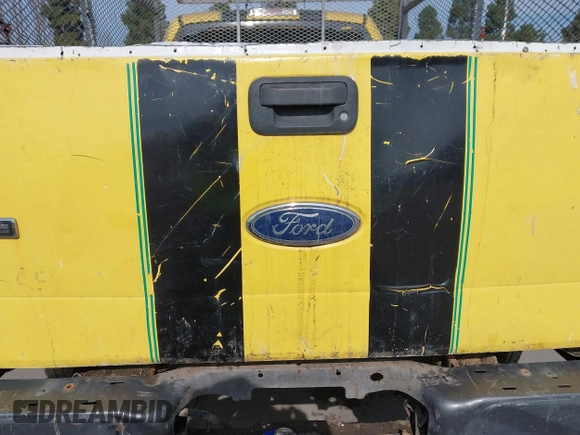 2005 Ford F-150 XL с VIN 1FTPF125X5NB41115, выставлен на аукционе IAAI как лот 41709123 с пробегом 196 751 миль миль и . История ставок и продаж доступна на DreamBid. Изображение 13.