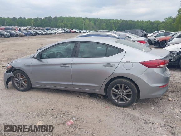 2017 Hyundai Elantra SE z VIN 5NPD84LF8HH007410, wystawiony jako IAAI lot #42023627 z przebiegiem 154 966 mil mil oraz . Historia ofert i sprzedaży dostępna na DreamBid. Obrazek 14.