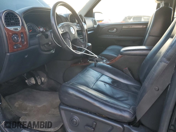 2005 GMC Envoy SLE with VIN 1GKDT13S452285975, listed as a Copart auction lot 46371785 with 358,411 mi miles and Salvage Title. Bid and sale history available at carsss.com. Image 7.