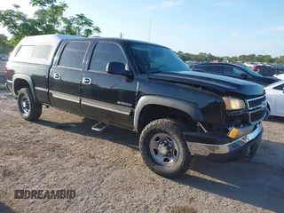 2007 Chevrolet Silverado 1500HD LT1 z VIN 1GCGC13U17F197536, wystawiony jako IAAI lot #42167105 z przebiegiem 177 604 mil mil oraz . Historia ofert i sprzedaży dostępna na DreamBid. Obrazek 1.