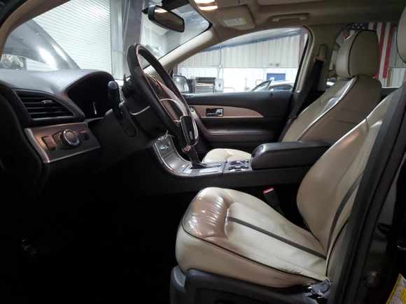 2014 Lincoln MKX with VIN 2LMDJ8JK4EBL16245, listed as a Copart auction lot 82864264 with 180,187 mi miles and Salvage Title. Bid and sale history available at carsss.com. Image 7.