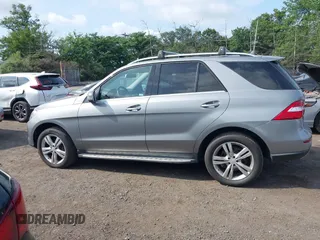2014 Mercedes-Benz M 350 with VIN 4JGDA5HBXEA369737, listed as a IAAI auction lot 42718890 with 114,740 mi miles and . Bid and sale history available at DreamBid. Image 14.