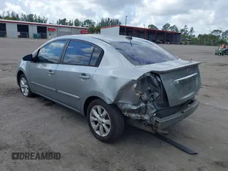 2011 Nissan Sentra SL z VIN 3N1AB6AP5BL648178, wystawiony jako IAAI lot #41491781 z przebiegiem 159 250 mil mil oraz . Historia ofert i sprzedaży dostępna na DreamBid. Obrazek 3.