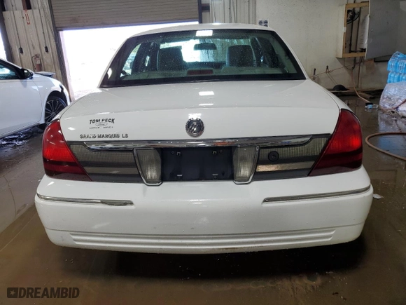 2011 Mercury Grand Marquis LS with VIN 2MEBM7FV8BX601426, listed as a Copart auction lot 51136425 with 189,952 mi miles and Salvage Title. Bid and sale history available at carsss.com. Image 6.