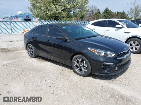 2021 Kia Forte LXS z VIN 3KPF24AD7ME393313, wystawiony jako IAAI lot #42127977 z przebiegiem 44 943 mil mil oraz . Historia ofert i sprzedaży dostępna na DreamBid. Obrazek 1.