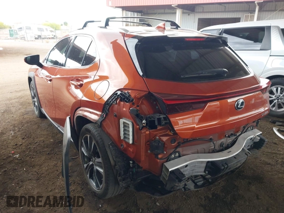 2019 Lexus UX 200 z VIN JTHY3JBH9K2005464, wystawiony jako IAAI lot #42196158 z przebiegiem 50 910 mil mil oraz . Historia ofert i sprzedaży dostępna na DreamBid. Obrazek 3.