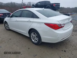 2013 Hyundai Sonata GLS with VIN 5NPEB4AC7DH768390, listed as a IAAI auction lot 41893357 with 81,923 mi miles and . Bid and sale history available at carsss.com. Image 3.