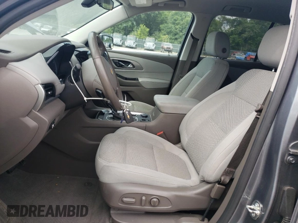 2019 Chevrolet Traverse LT Cloth z VIN 1GNERGKW7KJ141156, wystawiony jako Copart lot #62134795 z przebiegiem 116 311 mil mil oraz Szkoda całkowita • Salvage title. Historia ofert i sprzedaży dostępna na DreamBid. Obrazek 7.
