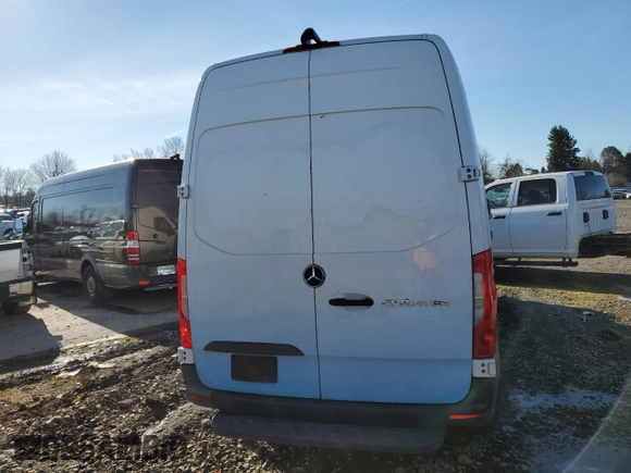 2021 Mercedes-Benz Sprinter Cargo with VIN W1Y4EBHY9MT059542, listed as a Copart auction lot 85926744 with 95,115 mi miles and Salvage Title. Bid and sale history available at carsss.com. Image 6.