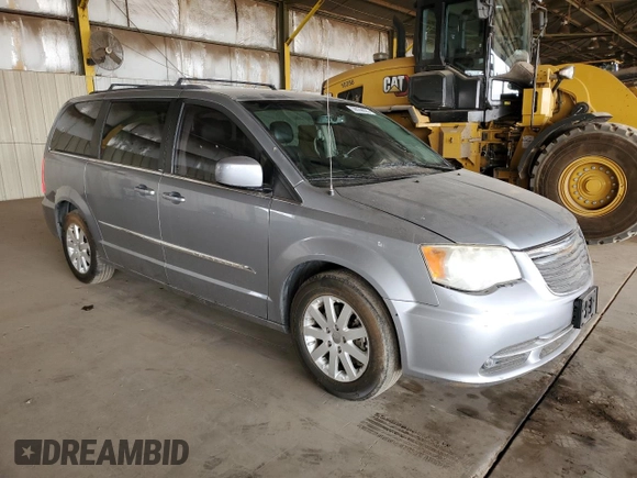 2013 Chrysler Town & Country Touring z VIN 2C4RC1BG9DR779036, wystawiony jako Copart lot #59039625 z przebiegiem 117 631 mil mil oraz Tytuł czysty. Historia ofert i sprzedaży dostępna na DreamBid. Obrazek 4.