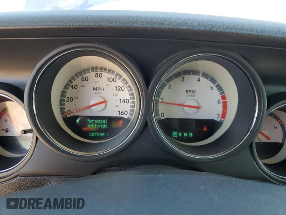2010 Dodge Challenger R/T Classic z VIN 2B3CJ5DT0AH120875, wystawiony jako Copart lot #52179795 z przebiegiem 127 144 mil mil oraz Szkoda całkowita • Salvage title. Historia ofert i sprzedaży dostępna na DreamBid. Obrazek 9.