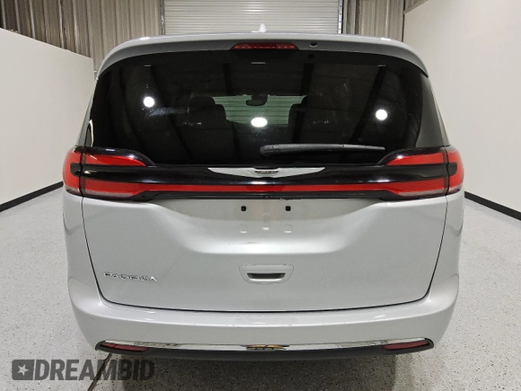 2022 Chrysler Pacifica Touring L z VIN 2C4RC1BG0NR167373, wystawiony jako Copart lot #56071675 z przebiegiem 60 107 mil mil oraz Czysty tytuł • Clean title. Historia ofert i sprzedaży dostępna na DreamBid. Obrazek 6.