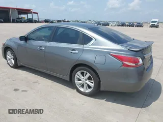 2015 Nissan Altima 2.5 S with VIN 1N4AL3AP2FC195640, listed as a IAAI auction lot 42126891 with 220,177 mi miles. Bid and sale history available at carsss.com. Image 3.