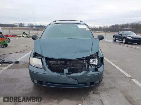 2005 Dodge Caravan SXT with VIN 2D4GP44LX5R115310, listed as a IAAI auction lot 41668454 with 115,784 mi miles and . Bid and sale history available at DreamBid. Image 13.