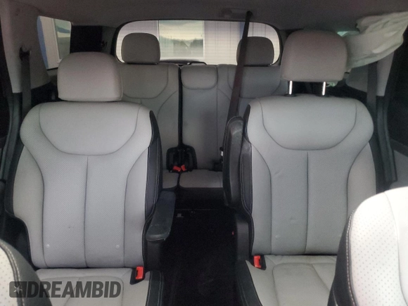2022 Hyundai Palisade SEL z VIN KM8R34HE6NU393861, wystawiony jako Copart lot #67825744 z przebiegiem 43 601 mil mil oraz Nie do naprawy • Non repairable. Historia ofert i sprzedaży dostępna na DreamBid. Obrazek 10.