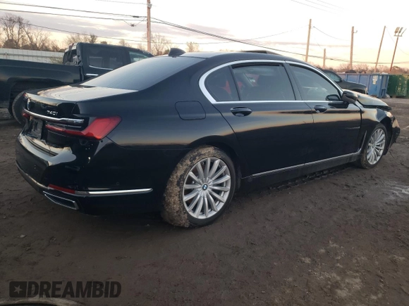 2020 BMW 7 Series 740i with VIN WBA7T2C07LGL17103, listed as a Copart auction lot 88327695 with 0 mi miles and Salvage Title. Bid and sale history available at carsss.com. Image 3.