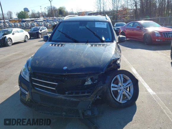 2015 Mercedes-Benz M 350 with VIN 4JGDA5HB1FA526024, listed as a IAAI auction lot 41888298 with 90,188 mi miles and . Bid and sale history available at carsss.com. Image 12.