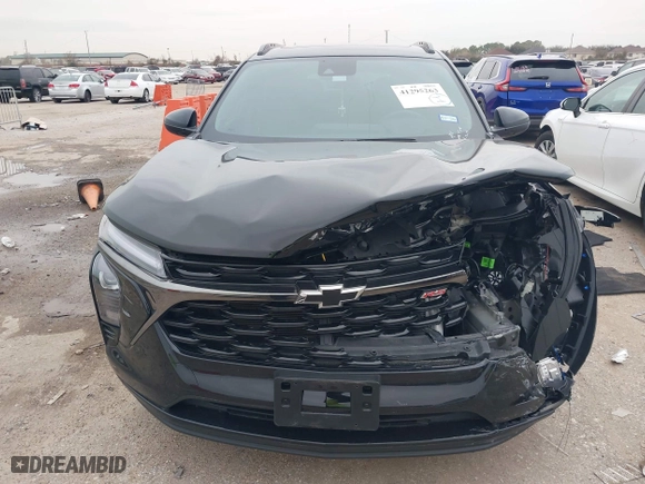 2025 Chevrolet Trax 2RS with VIN KL77LJEP3SC056210, listed as a IAAI auction lot 41295263 with 5,904 mi miles. Bid and sale history available at carsss.com. Image 12.