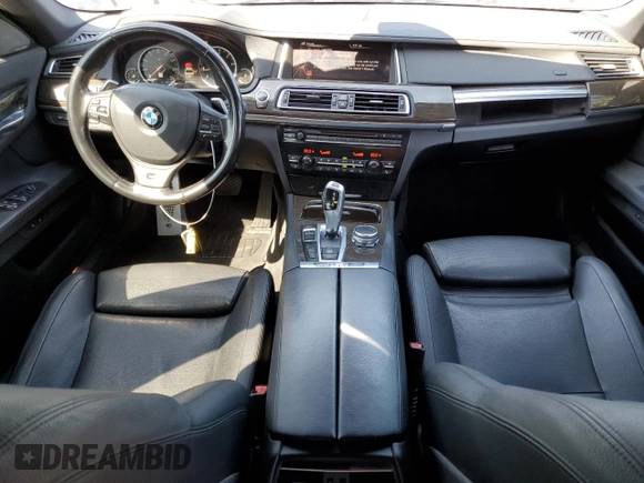 2015 BMW 7 Series 740i с VIN WBAYA6C58FD827009, выставлен на аукционе Copart как лот 50223755 с пробегом 105 440 миль миль и Списание • Salvage title. История ставок и продаж доступна на DreamBid. Изображение 8.