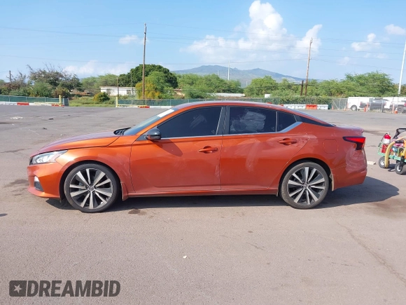 2020 Nissan Altima 2.5 SR with VIN 1N4BL4CV7LC264632, listed as a IAAI auction lot 41604077 with 44,351 mi miles. Bid and sale history available at carsss.com. Image 14.