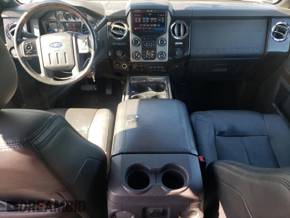 2015 Ford F-350 Platinum z VIN 1FT8W3BTXFEA30693, wystawiony jako Copart lot #61465335 z przebiegiem 296 574 mil mil oraz Szkoda całkowita • Salvage title. Historia ofert i sprzedaży dostępna na DreamBid. Obrazek 8.