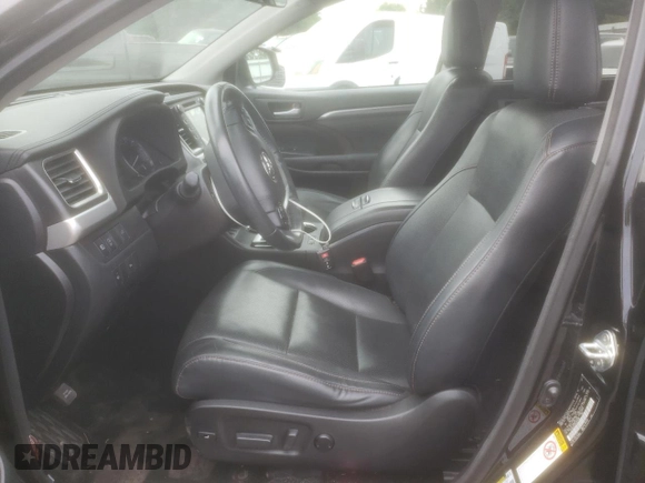 2017 Toyota Highlander Limited with VIN 5TDDZRFH0HS403090, listed as a Copart auction lot 61037445 with 113,703 mi miles and Salvage title. Bid and sale history available at DreamBid. Image 7.