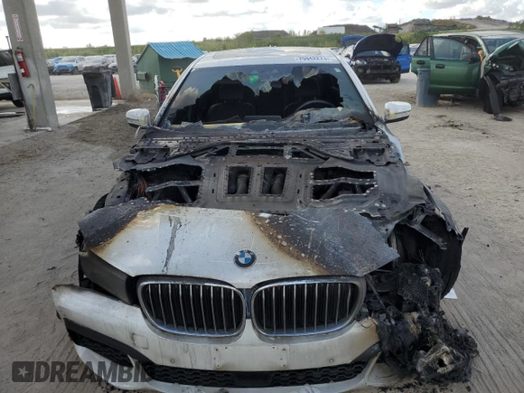 2016 BMW 7 Series 750i xDrive with VIN WBA7F2C59GG415722, listed as a Copart auction lot 75942273 with 0 mi miles. Bid and sale history available at carsss.com. Image 5.