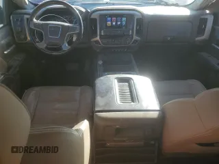 2019 GMC Sierra 3500HD Denali z VIN 1GT42WEY4KF154420, wystawiony jako Copart lot #48477825 z przebiegiem 245 767 mil mil oraz Szkody całkowita. Historia ofert i sprzedaży dostępna na DreamBid. Obrazek 8.