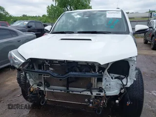 2021 Toyota 4Runner TRD Off Road Premium with VIN JTERU5JR3M5954879, listed as a IAAI auction lot 42291513 with 125,097 mi miles and . Bid and sale history available at DreamBid. Image 12.
