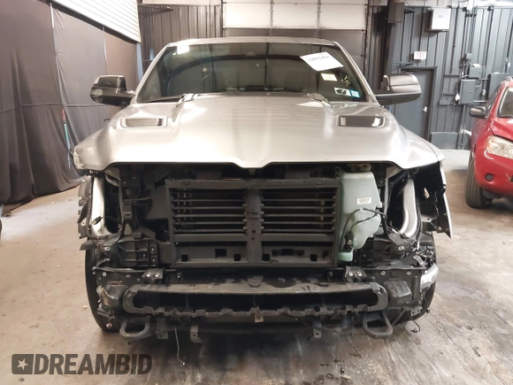 2022 Ram 1500 Limited z VIN 1C6SRFHM1NN211394, wystawiony jako IAAI lot #42052416 z przebiegiem 28 881 mil mil oraz . Historia ofert i sprzedaży dostępna na DreamBid. Obrazek 13.