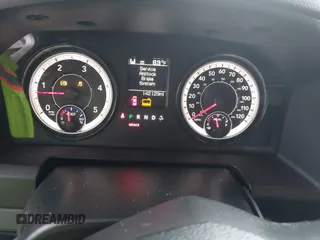 2018 Ram 2500 Big Horn with VIN 3C6UR5DL7JG215873, listed as a IAAI auction lot 41656764 with 142,129 mi miles. Bid and sale history available at carsss.com. Image 7.