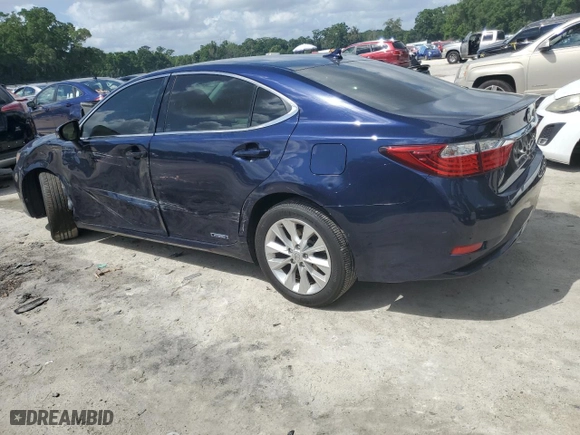 2013 Lexus ES 300h Hybrid with VIN JTHBW1GG7D2001154, listed as a Copart auction lot 52110385 with 136,935 mi miles and Salvage Title. Bid and sale history available at carsss.com. Image 2.