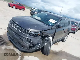 2023 Jeep Compass Latitude Lux с VIN 3C4NJDFN4PT513651, выставлен на аукционе IAAI как лот 40245254 с пробегом 3 545 миль миль и . История ставок и продаж доступна на DreamBid. Изображение 6.