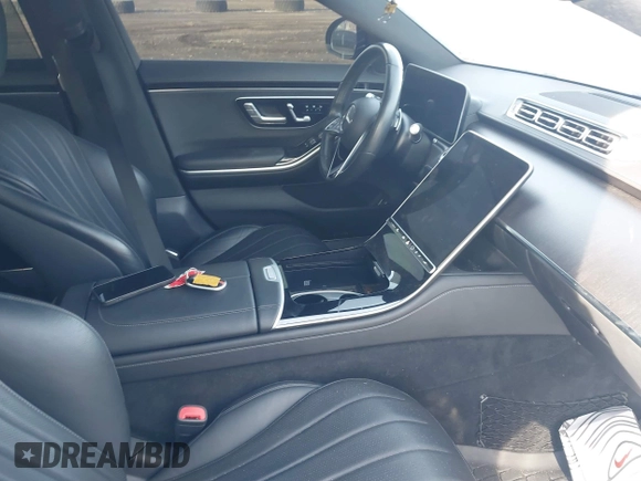 2023 Mercedes-Benz S 500 with VIN W1K6G6DBXPA188654, listed as a IAAI auction lot 41378553 with 31,580 mi miles and . Bid and sale history available at DreamBid. Image 5.