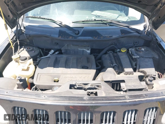 2008 Jeep Patriot Sport with VIN 1J8FF28W58D547405, listed as a IAAI auction lot 42201516 with 130,818 mi miles. Bid and sale history available at carsss.com. Image 10.