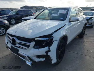 2019 Mercedes-Benz GLC with VIN WDC0G4KB0KV154015, listed as a IAAI auction lot 41049218 with 38,473 mi miles. Bid and sale history available at carsss.com. Image 18.