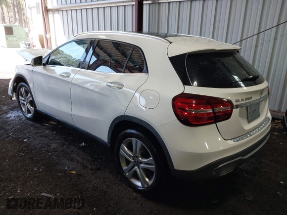 2019 Mercedes-Benz GLA 250 z VIN WDCTG4GB7KJ585660, wystawiony jako IAAI lot #41771154 z przebiegiem 96 301 mil mil oraz . Historia ofert i sprzedaży dostępna na DreamBid. Obrazek 3.