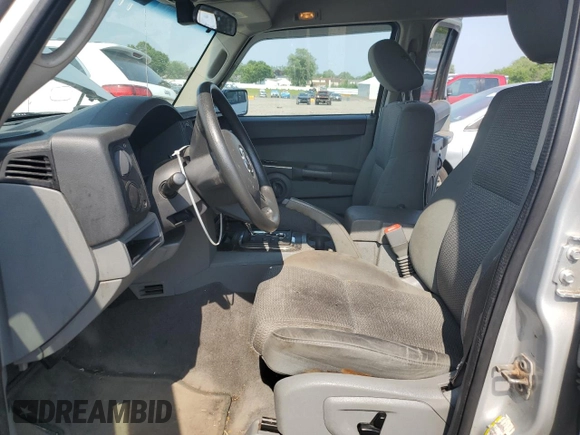 2007 Jeep Commander Sport с VIN 1J8HG48K07C647706, выставлен на аукционе Copart как лот 60972205 с пробегом 123 687 миль миль и Чистый • Clean title. История ставок и продаж доступна на DreamBid. Изображение 7.