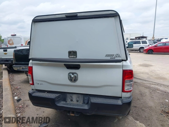 2019 Ram 2500 Tradesman with VIN 3C6UR4HJ9KG600789, listed as a IAAI auction lot 42057857 with 177,514 mi miles. Bid and sale history available at carsss.com. Image 17.