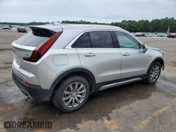 2020 Cadillac XT4 FWD Premium Luxury with VIN 1GYFZCR45LF027018, listed as a Copart auction lot 55537625 with 98,651 mi miles and Salvage title. Bid and sale history available at DreamBid. Image 3.